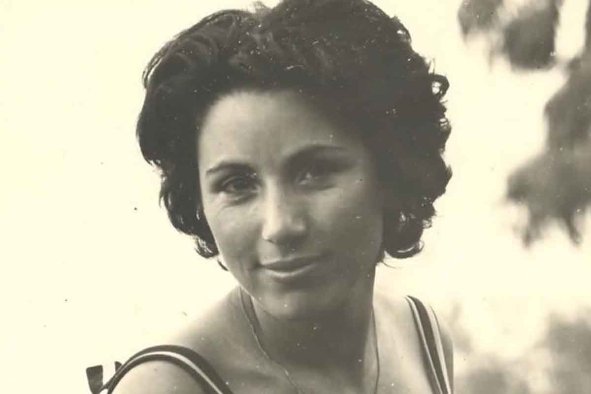 Omri's grandmother, Varda