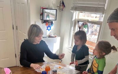 Hundreds gather thanks to PJ Library Get Together Grants