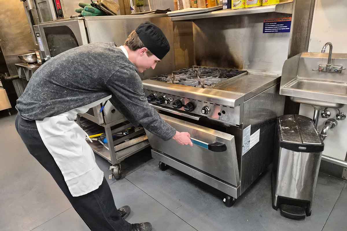 Kavod Senior Living Kosher Kitchen