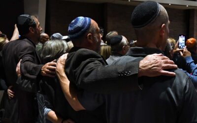 Shabbat Shalom: Holiness in Community