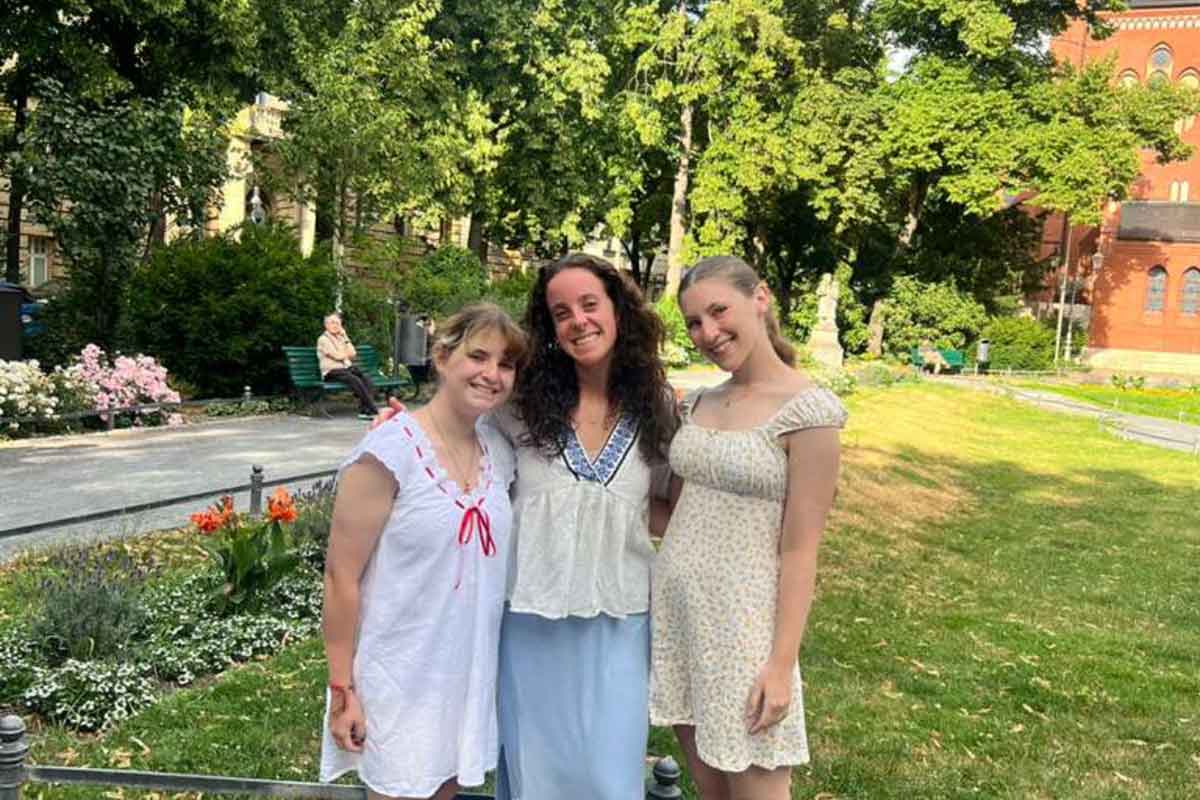 Elana with IST 2026